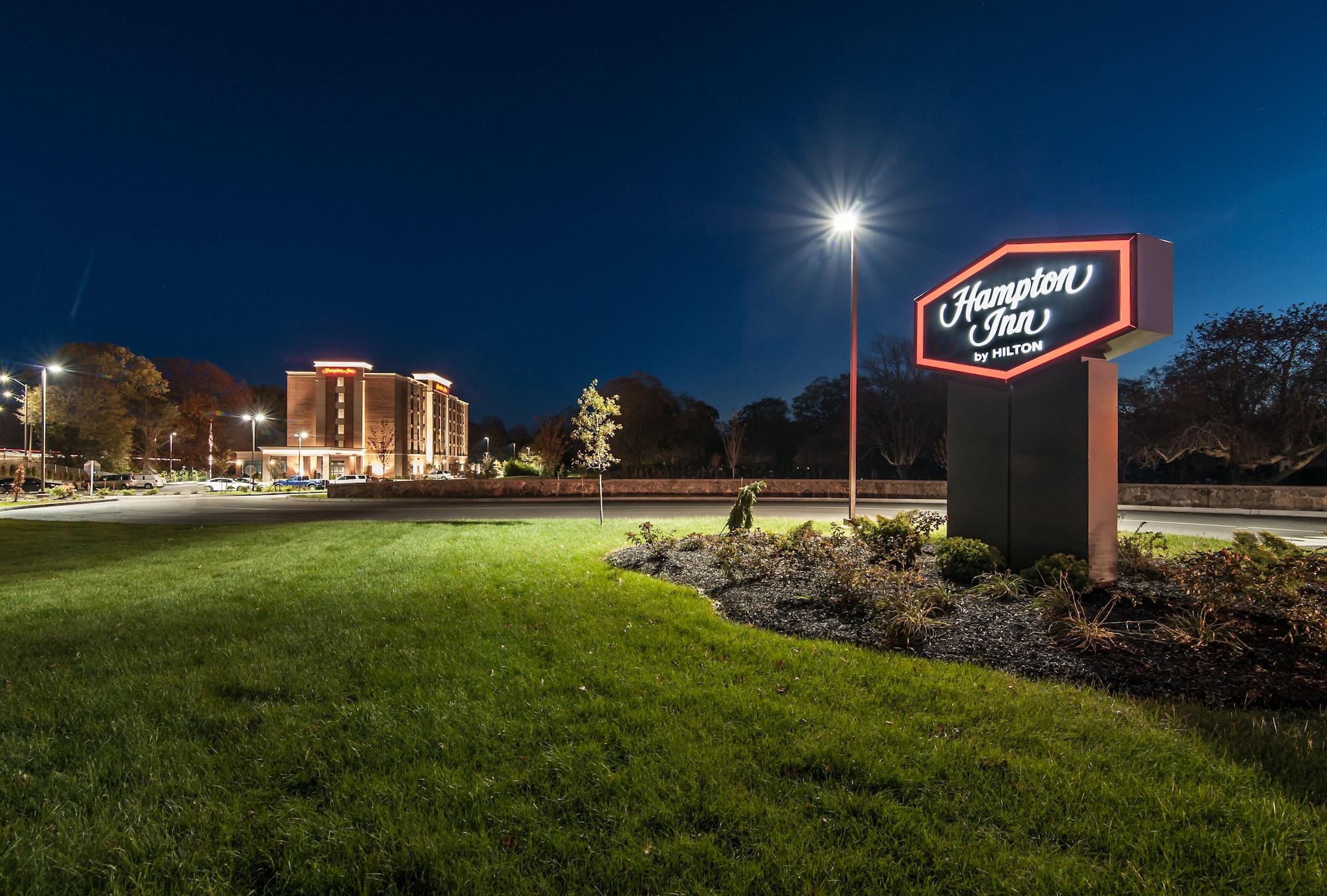 Hampton Inn Норидж Экстерьер фото