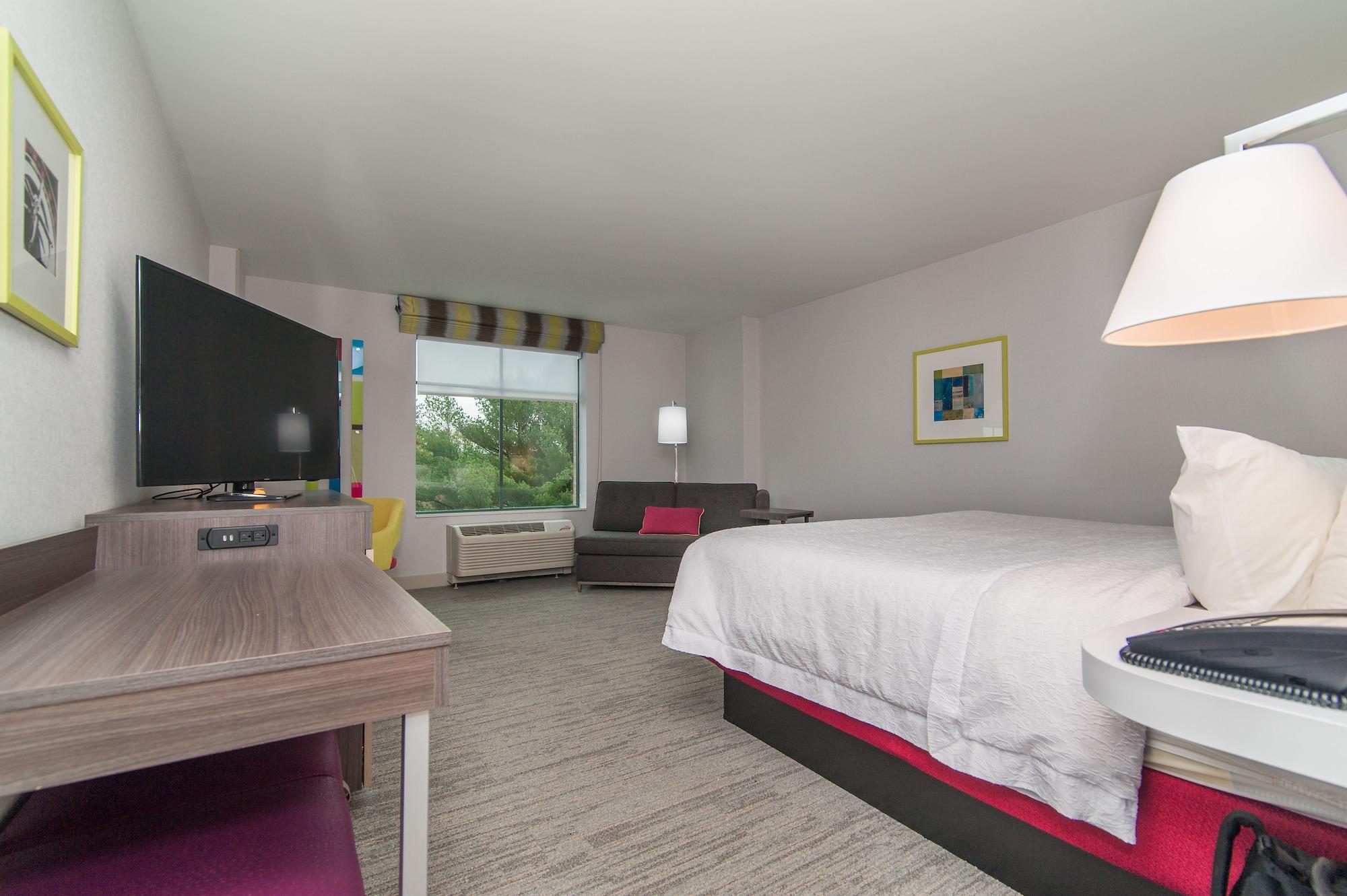 Hampton Inn Норидж Экстерьер фото