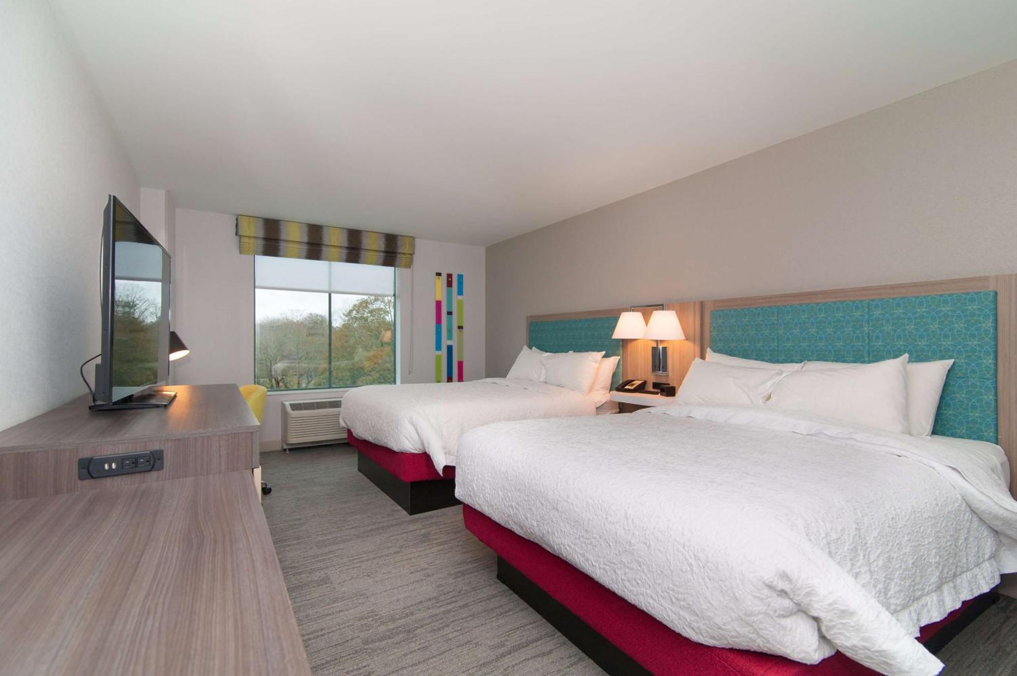 Hampton Inn Норидж Экстерьер фото
