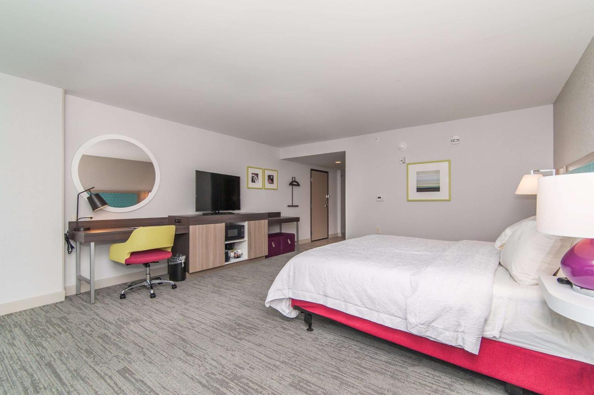Hampton Inn Норидж Экстерьер фото