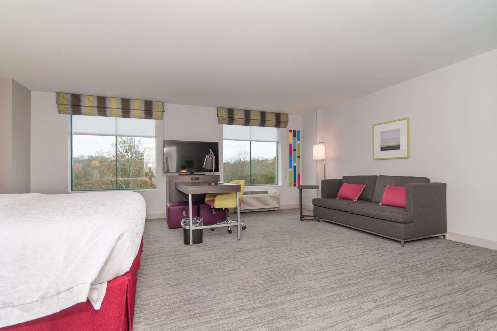Hampton Inn Норидж Экстерьер фото