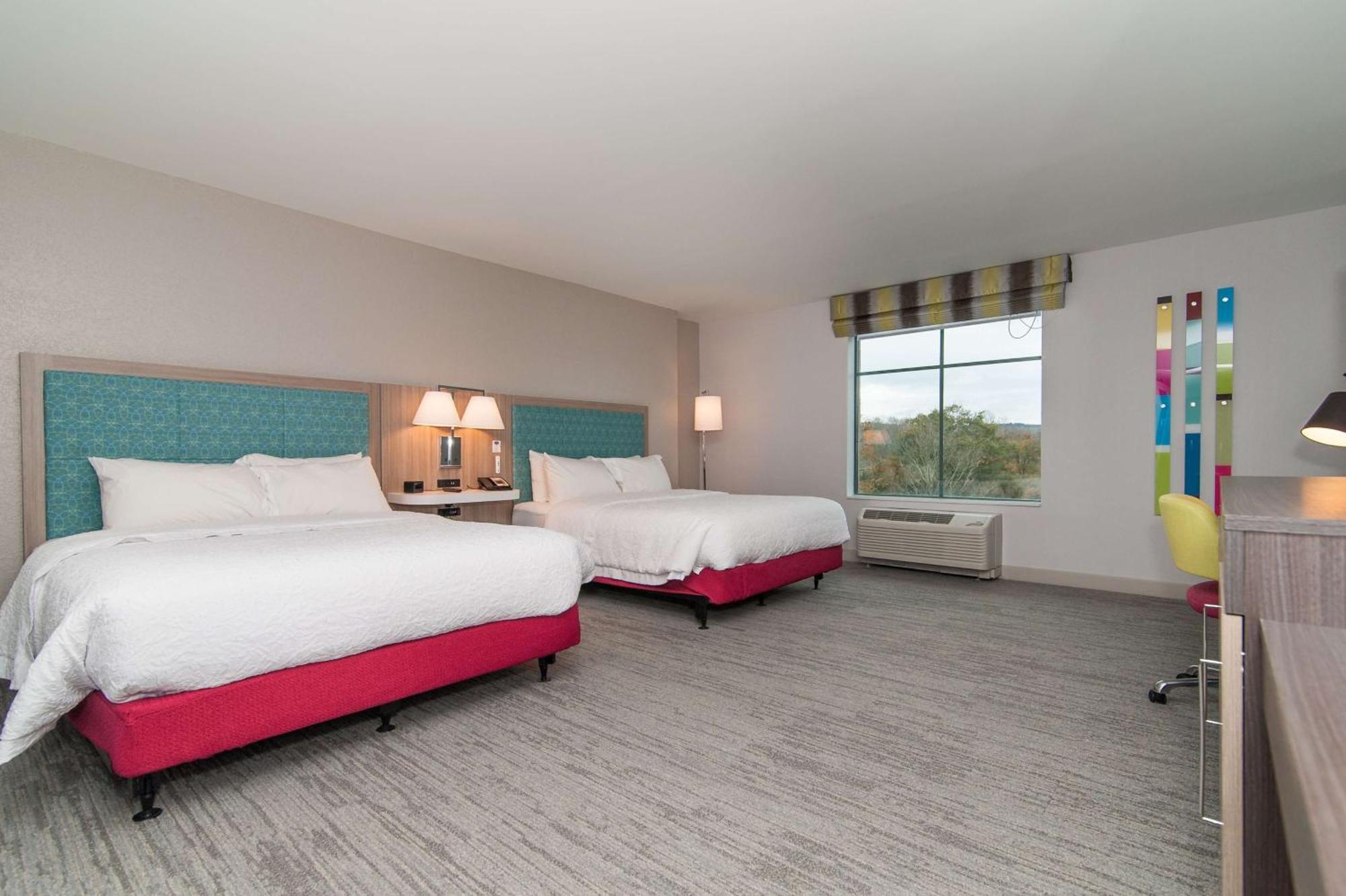 Hampton Inn Норидж Экстерьер фото